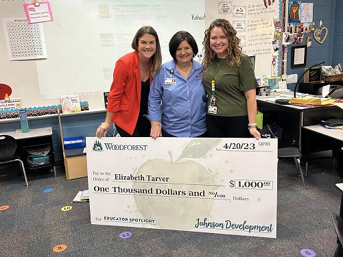 Woodforest Awards $2,000 to Local Teachers