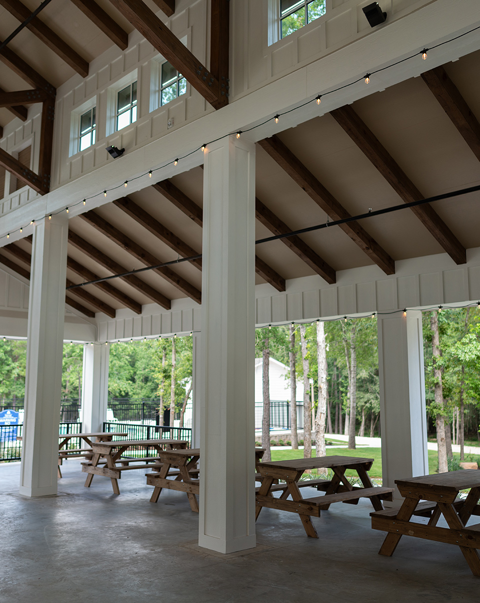 Pavilion picnic tables available in Woodforest's The Vue at The Crest Park.